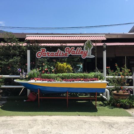 Paradise Valley Resort Broga Семених Экстерьер фото