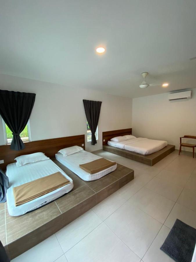Paradise Valley Resort Broga Семених Экстерьер фото