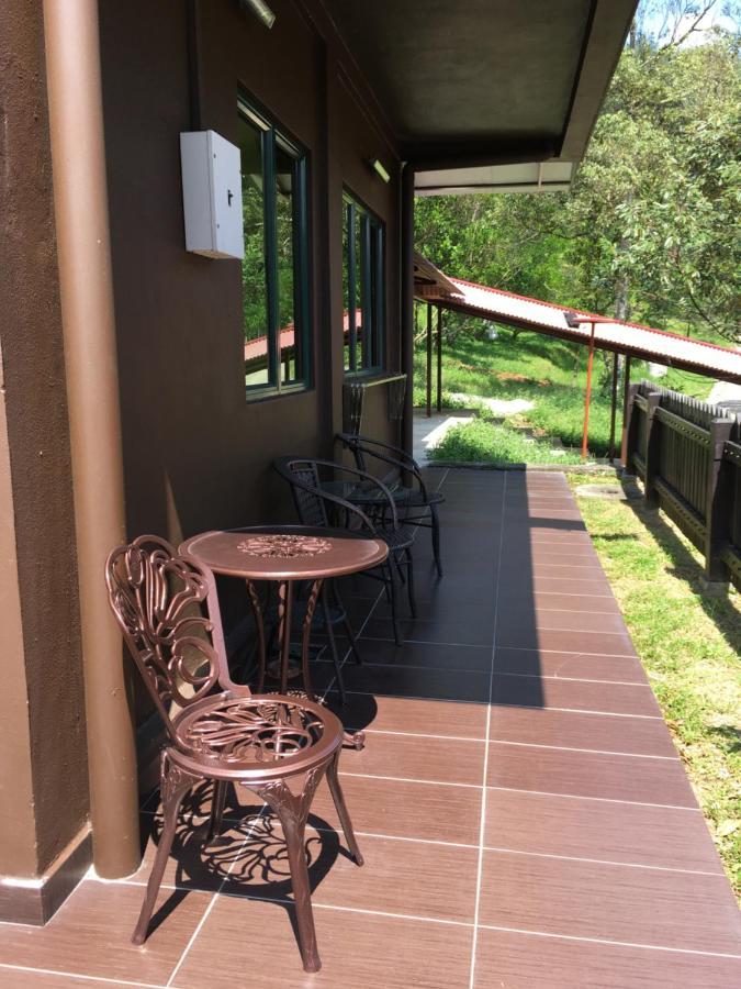 Paradise Valley Resort Broga Семених Экстерьер фото