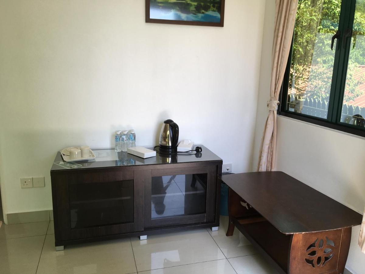Paradise Valley Resort Broga Семених Экстерьер фото